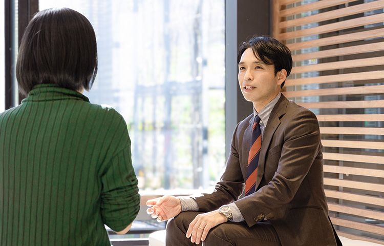 加盟希望者の開業までの全サポートを担当しています。